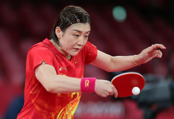 后腰与中卫 后腰与中卫