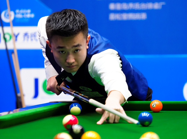 首日比赛在 首日比赛在