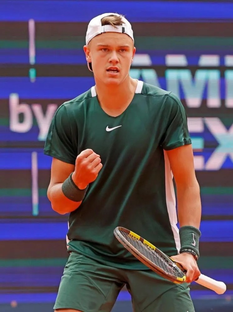 19亿美元 19亿美元