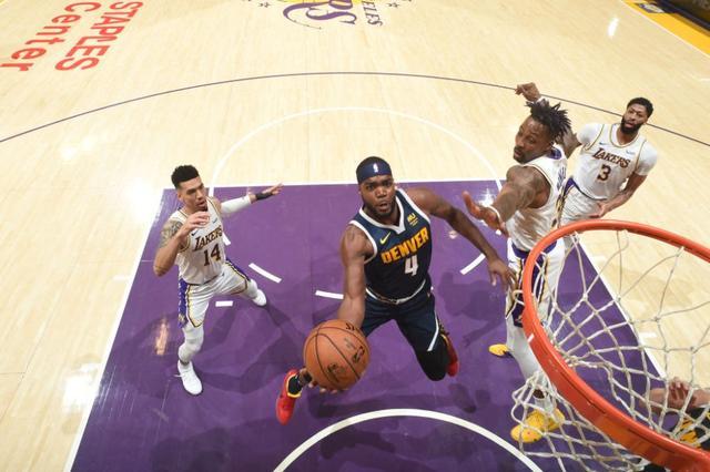 干扰守门员 干扰守门员